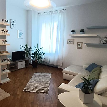 Loving My Rooms 2 - Delizioso Appartamento In Centro โกริเซีย ภายนอก รูปภาพ